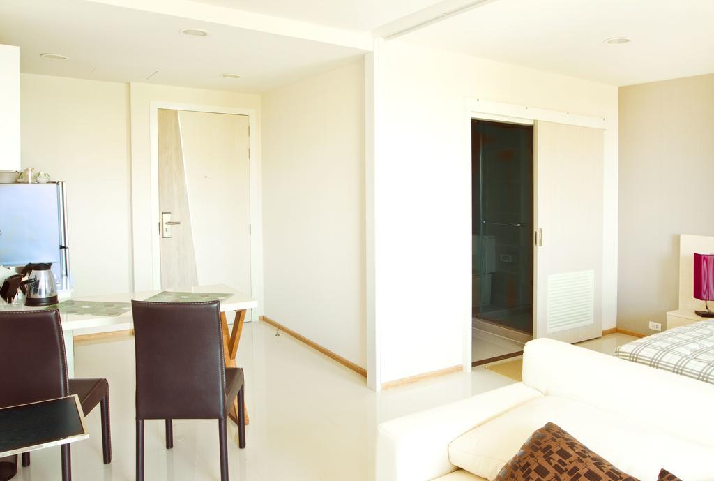 Acqua Apartments Jomtien Beach Room photo